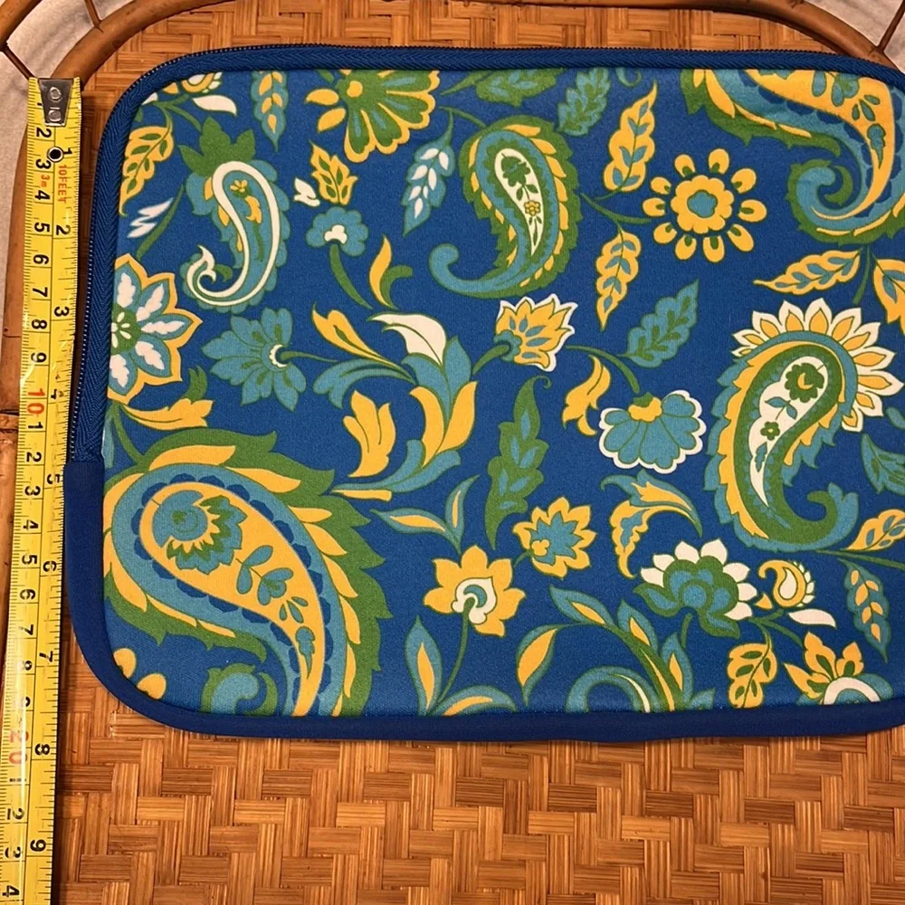 Tablet Zipped Cover